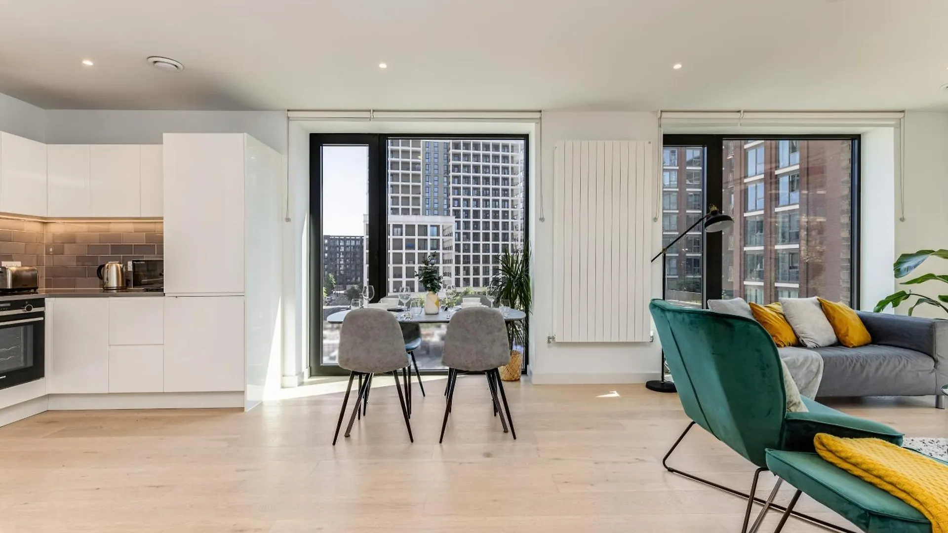 Khayat Homes - The Lasgidi - Two Bed Apt Barking  Apartmán Barking (Greater London)